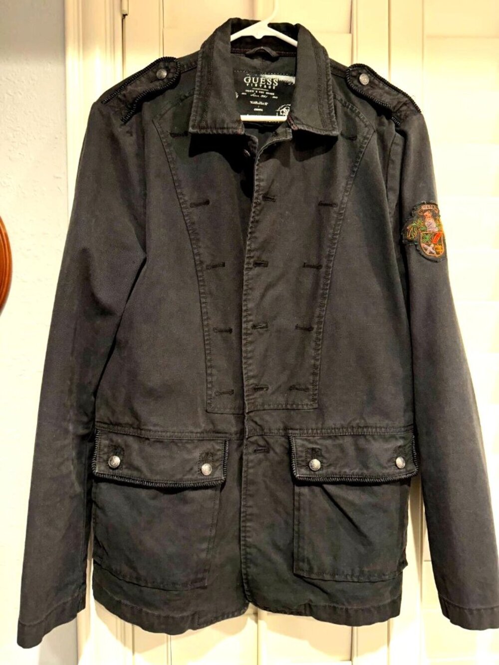 Men’s GUESS Jacket - Size Small Winter Coat/Jacket, Unique Guess Badge